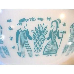 Coots & Biddys Resin Figurine - Mr. Right Now